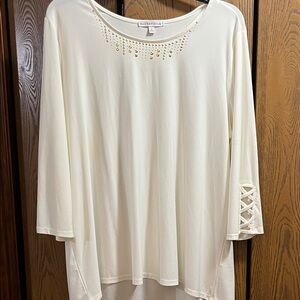 Notations Cream Tunic with Gold Accents